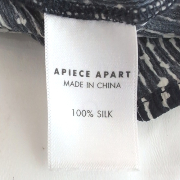 APIECE APART Silk Blue & White Printed Glorieta Top with Tassel Tie Sleeves SZ 4 - Picture 9 of 10